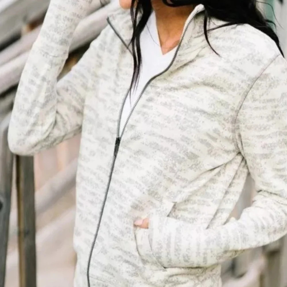 Zyia Active full zip-up collared jacket abstract design cream & gray, womens med